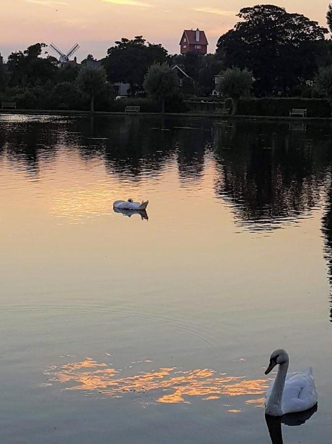 Regatta - A Lakeview Apartment In Thorpeness - Aldeburgh Coastal Cottages Εξωτερικό φωτογραφία